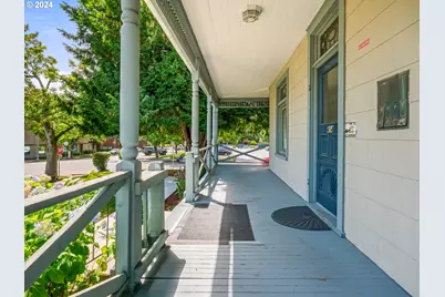 414 W 12th St, Vancouver, WA 98660 - Photo 3