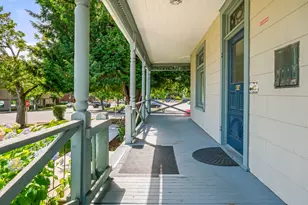 414 W 12th St, Vancouver, WA 98660 - Photo 3