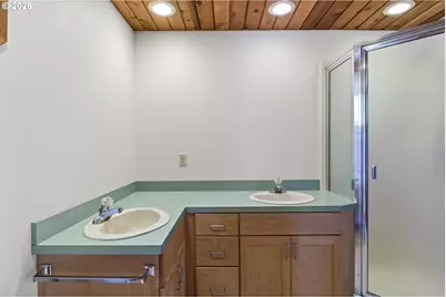 670 Old Homestead Rd, Oakland, OR 97462 - Photo 19