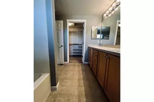 10723 SW Canterbury Ln, Portland, OR 97224 - Photo 21