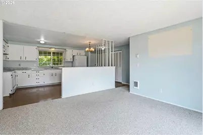 5229 F St, Springfield, OR 97478 - Photo 5