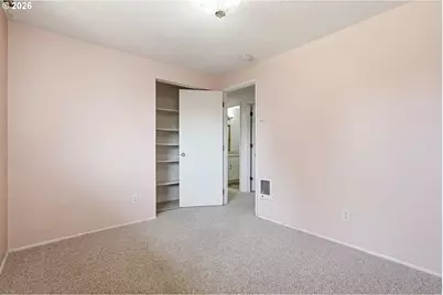 5229 F St, Springfield, OR 97478 - Photo 13