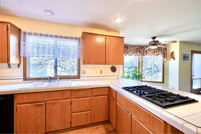 6780 SW 153rd Ave, Beaverton, OR 97007 - Photo 11