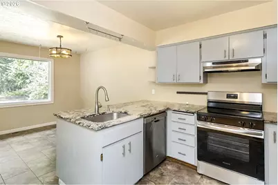 11586 SE Powell Ct, Portland, OR 97266 - Photo 13