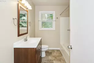 11586 SE Powell Ct, Portland, OR 97266 - Photo 25