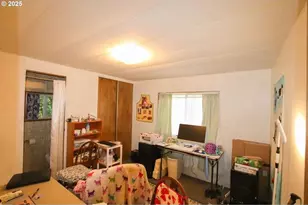 1600 Rhododendron Dr, Florence, OR 97439 - Photo 9