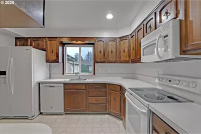 11500 SW 90th Ave, Portland, OR 97223 - Photo 7