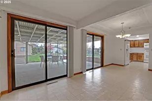 11500 SW 90th Ave, Portland, OR 97223 - Photo 9