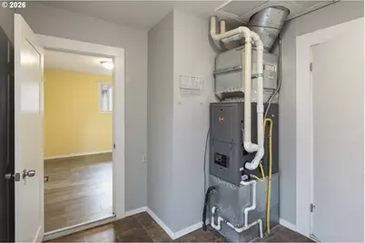 6125 SE 138th Pl, Portland, OR 97236 - Photo 23