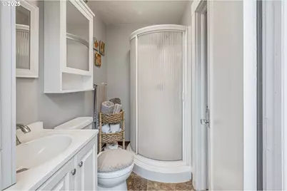 6125 SE 138th Pl, Portland, OR 97236 - Photo 19