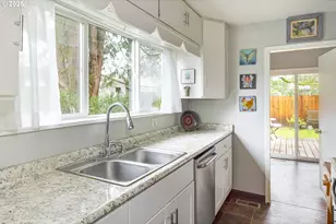 6125 SE 138th Pl, Portland, OR 97236 - Photo 13