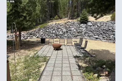 141239 Red Cone Dr, Crescent Lake, OR 97733 - Photo 17