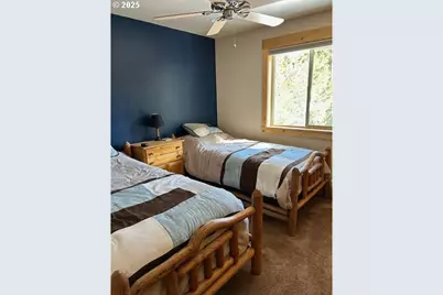 141239 Red Cone Dr, Crescent Lake, OR 97733 - Photo 23