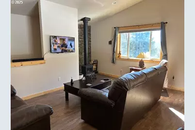 141239 Red Cone Dr, Crescent Lake, OR 97733 - Photo 11