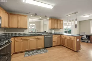 1233 SW Fir Ct, Dundee, OR 97115 - Photo 7