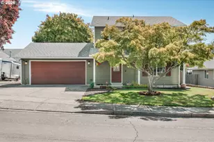 1233 SW Fir Ct, Dundee, OR 97115 - Photo 1