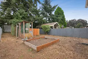14922 SE Rhine Ct, Portland, OR 97236 - Photo 29