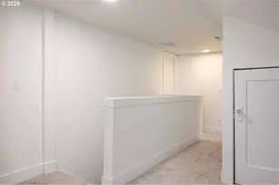 8413 NE Hassalo St, Portland, OR 97220 - Photo 19