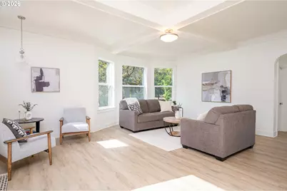 8413 NE Hassalo St, Portland, OR 97220 - Photo 5