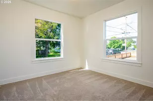 8413 NE Hassalo St, Portland, OR 97220 - Photo 27