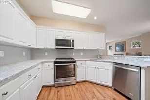 7723 SW Emery Cir, Wilsonville, OR 97070 - Photo 17