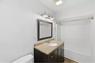 1243 NE 9th Ave, McMinnville, OR 97128 - Photo 23