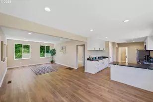 831 S 11th St, Coos Bay, OR 97420 - Photo 5