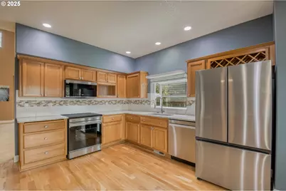 1553 SW 203rd Ave, Beaverton, OR 97003 - Photo 13