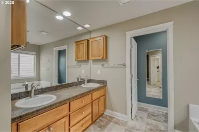 1553 SW 203rd Ave, Beaverton, OR 97003 - Photo 29