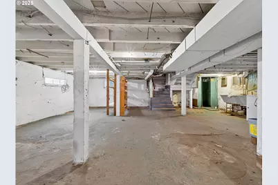 18515 SE River Rd, Milwaukie, OR 97267 - Photo 33