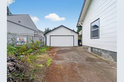 18515 SE River Rd, Milwaukie, OR 97267 - Photo 3