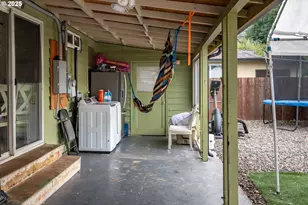 732 W Nebo St, Roseburg, OR 97471 - Photo 27