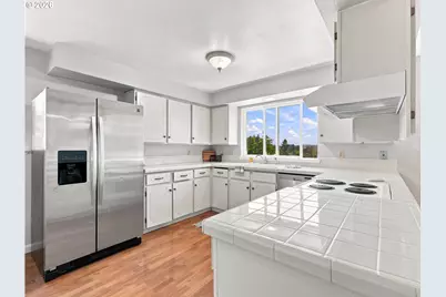 343 Cumberland St, Astoria, OR 97103 - Photo 13