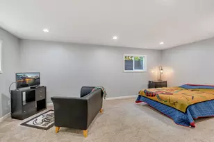 343 Cumberland St, Astoria, OR 97103 - Photo 35