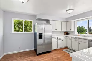 343 Cumberland St, Astoria, OR 97103 - Photo 19