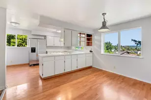 343 Cumberland St, Astoria, OR 97103 - Photo 9
