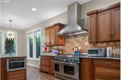 721 SW 68th Ter, Portland, OR 97225 - Photo 7
