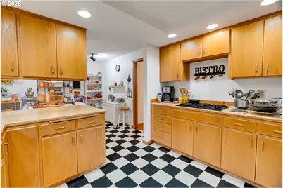 16418 SW 129th Ter, Portland, OR 97224 - Photo 9