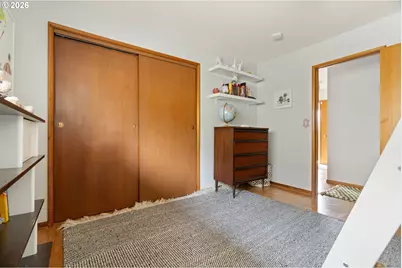 7033 SE Stark St, Portland, OR 97215 - Photo 27