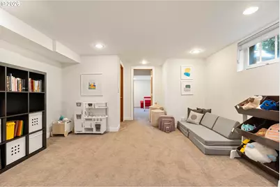 7033 SE Stark St, Portland, OR 97215 - Photo 35