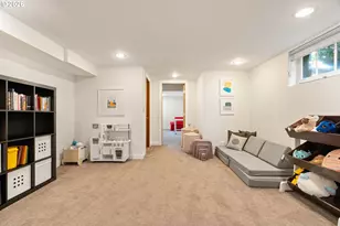 7033 SE Stark St, Portland, OR 97215 - Photo 35