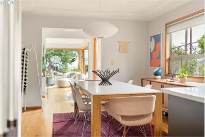 7033 SE Stark St, Portland, OR 97215 - Photo 11