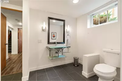 7033 SE Stark St, Portland, OR 97215 - Photo 33