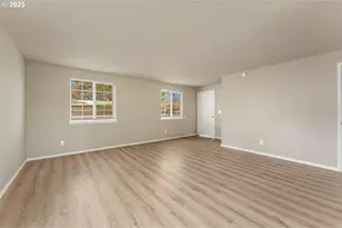 1215 W Main St, Medford, OR 97501 - Photo 5