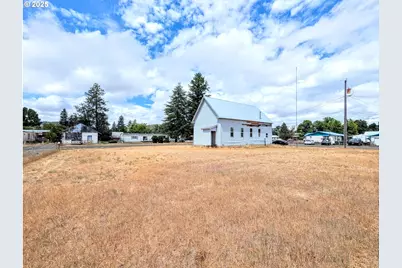 1290 Baltimore St, Elgin, OR 97827 - Photo 1