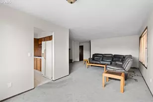 370 W Moore Ave, Hermiston, OR 97838 - Photo 7