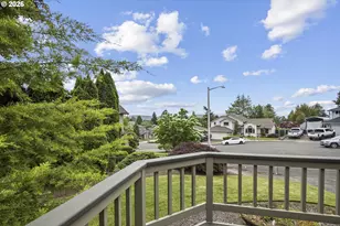 310 NE Greenway Dr, Gresham, OR 97030 - Photo 45