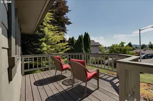 310 NE Greenway Dr, Gresham, OR 97030 - Photo 3