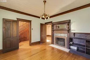 410 W Grant St, Carlton, OR 97111 - Photo 9