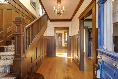 410 W Grant St, Carlton, OR 97111 - Photo 5